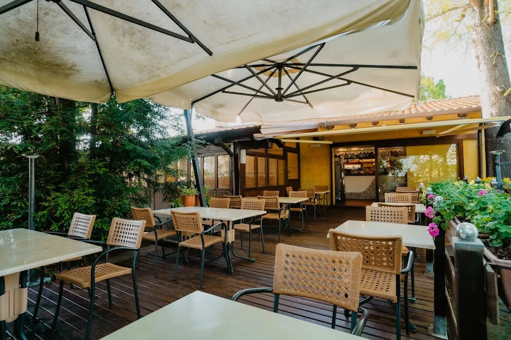 La Conca S.r.l. restaurant in Fontanafredda