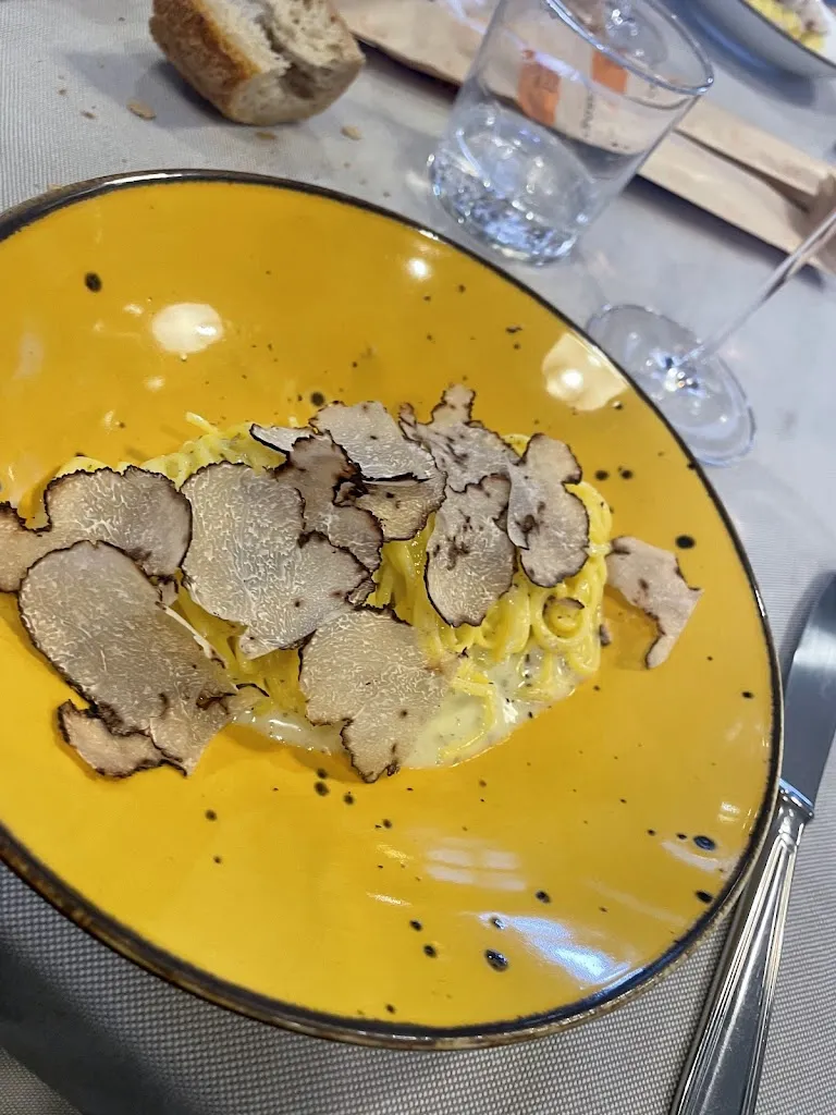 Disguido Osteria di Ugo Alciati_Fontanafredda_slider_image_3