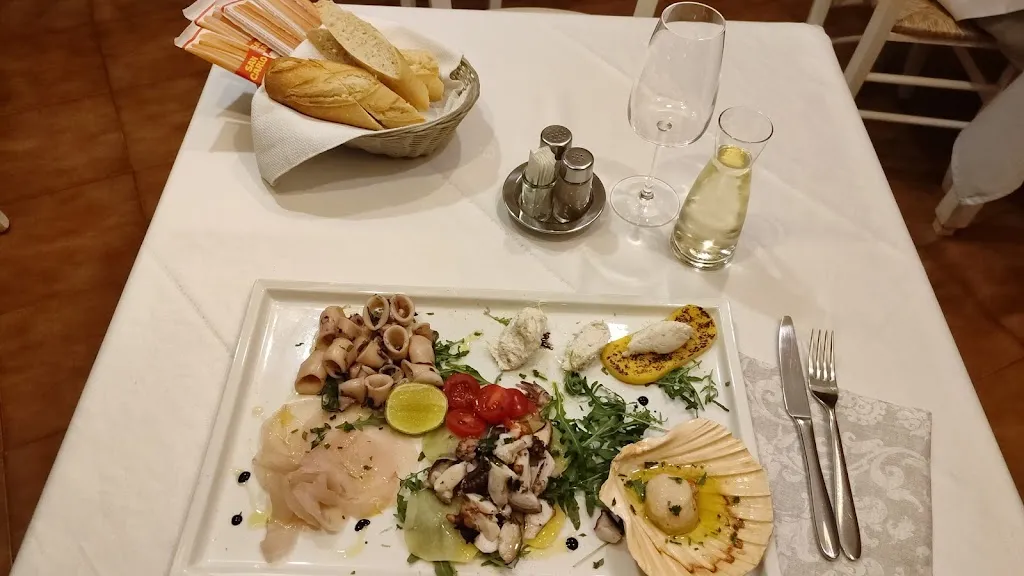 Bar Ristorante Mama Fela S.A.S. di Berroa Raisa_Fontanafredda_slider_image_3