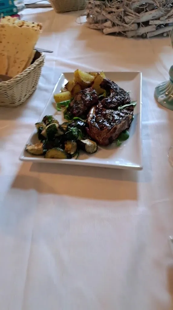 Da Alessandro e Margherita_Fontanafredda_slider_image_2