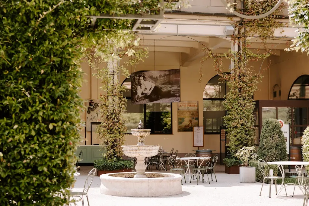 Magdalena Barlog_Villaggio Narrante in Fontanafredda & Casa E. di Mirafiore_Fontanafredda_review