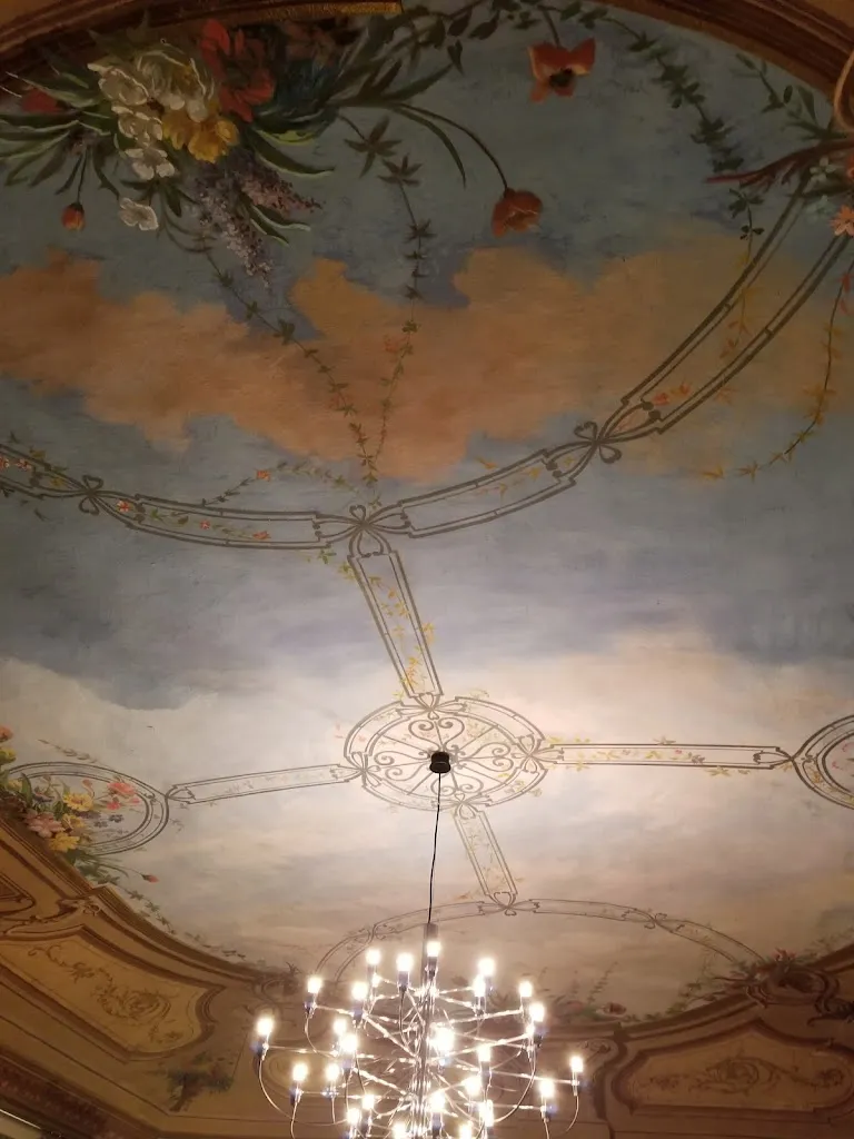 m c_Villaggio Narrante in Fontanafredda & Casa E. di Mirafiore_Fontanafredda_review