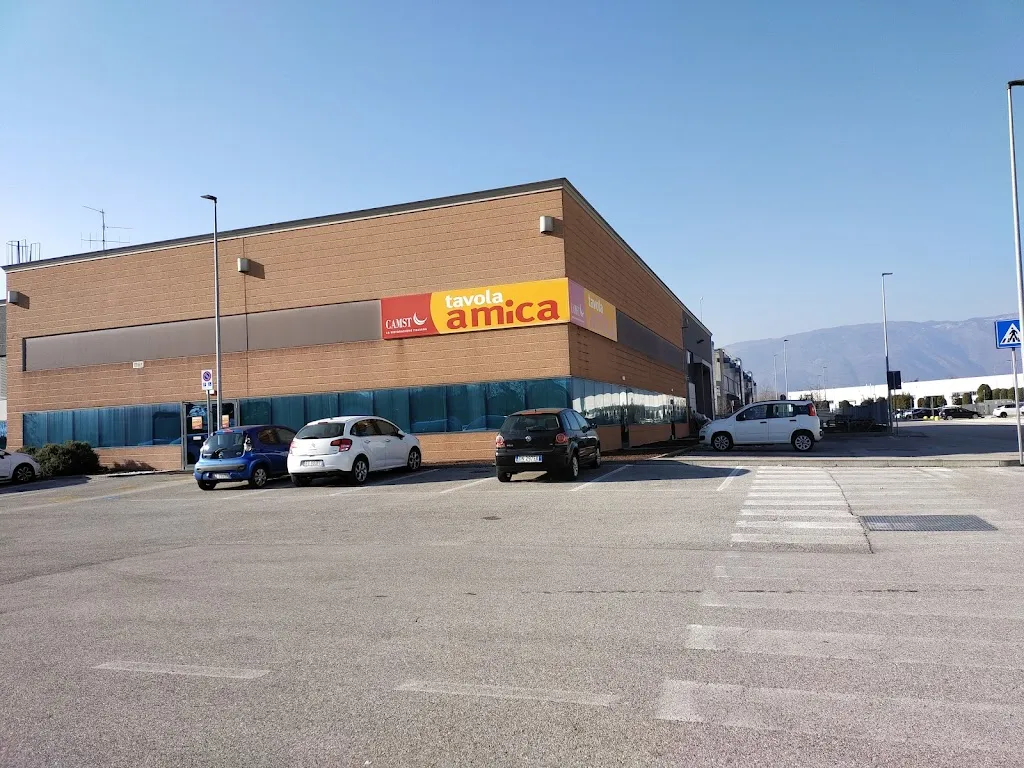 Tavolamica restaurant in Fontanafredda