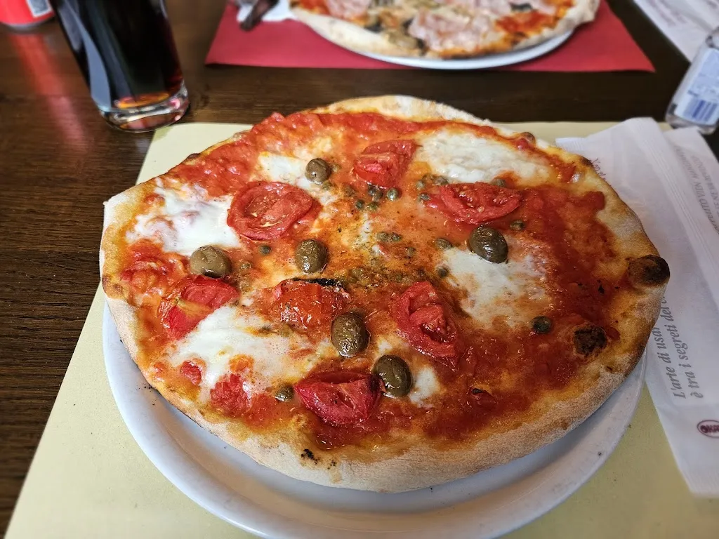 Pizzeria Camino Nero_Forno di Zoldo_slider_image_2