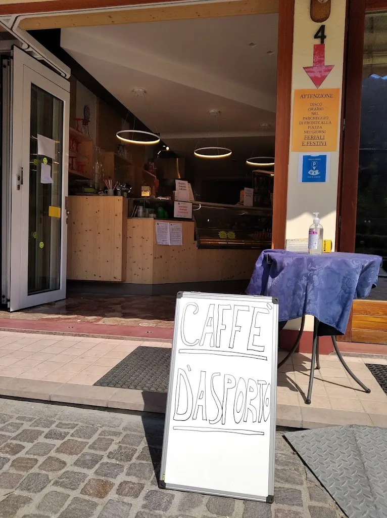 Bar Gelateria Centrale restaurant in Forno di Zoldo