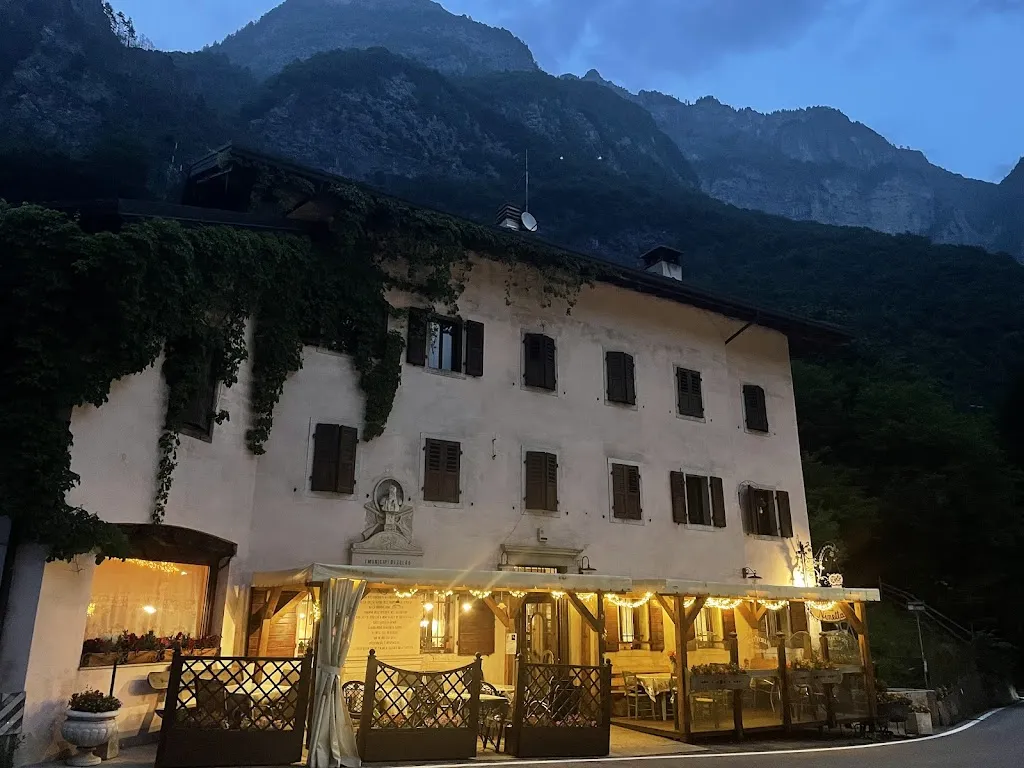 Trattoria Mezzo Canale da Ninetta_Forno di Zoldo_slider_image_3