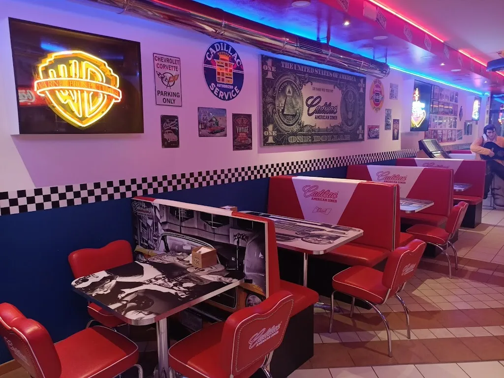 Cadilac American Diner Fossalta di Portogruaro restaurant in Fossalta di Portogruaro