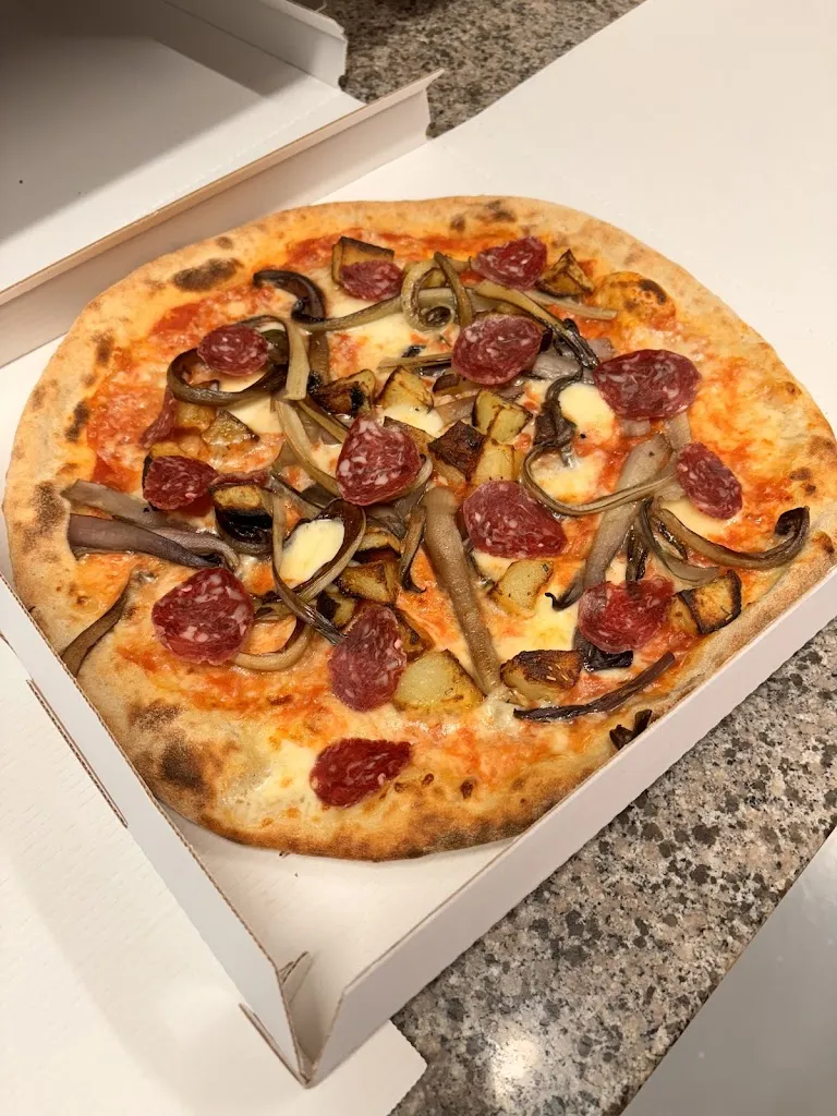 Pizzeria cip & ciop restaurant in Fossò