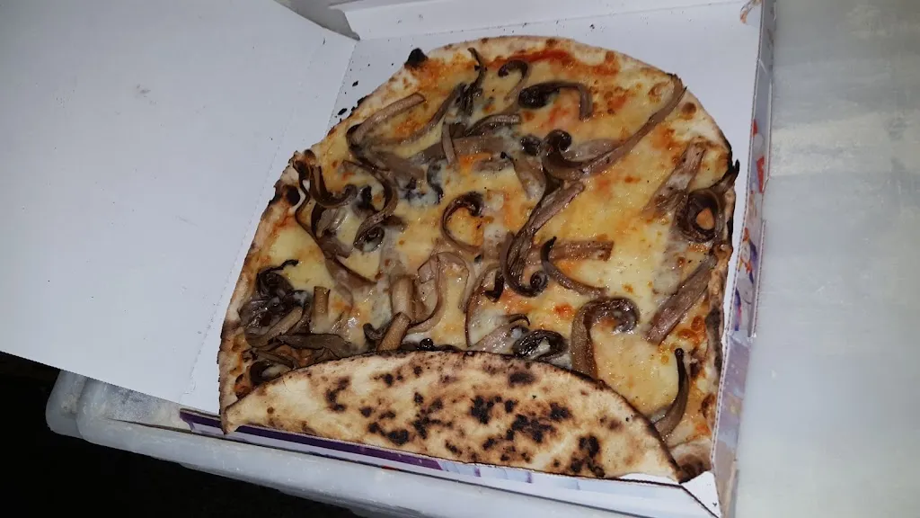 Simone Maniero_Pizzamania_Fossò_review