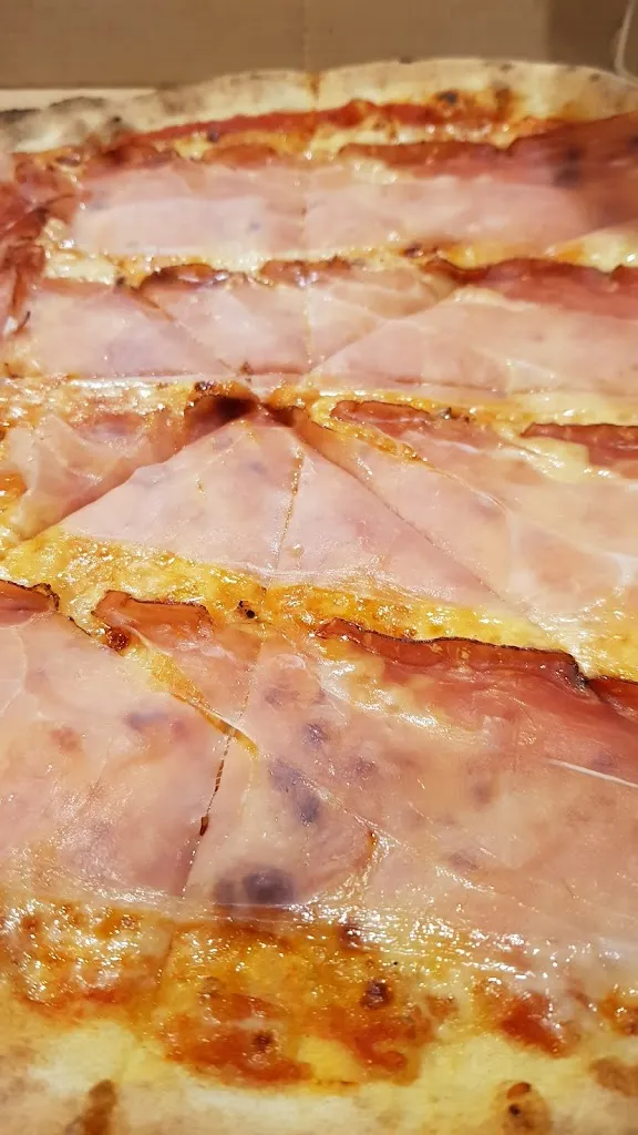 Pizzamania_Fossò_slider_image_3