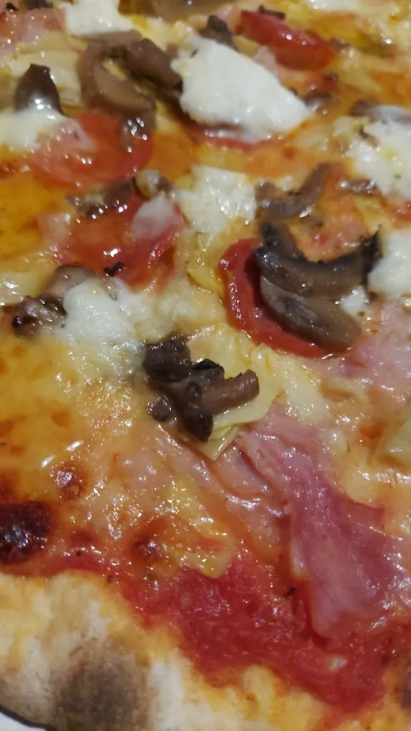 Menu_pizzeria la capricciosa_Frassinelle Polesine_immagine_1