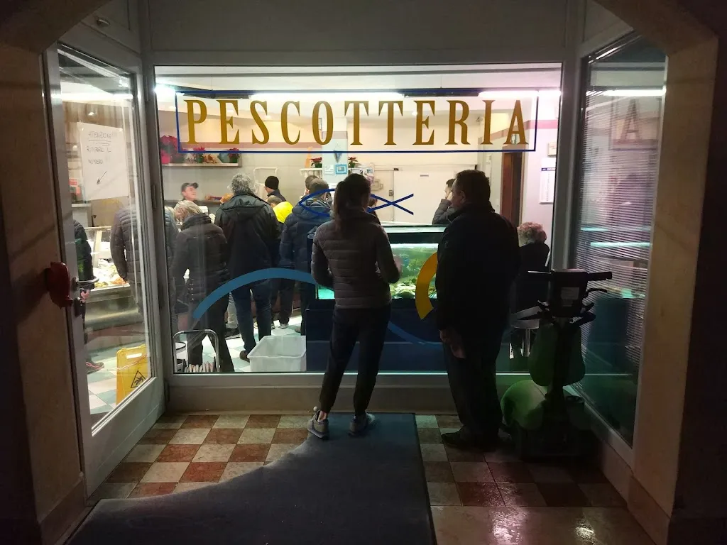 Pescheria Pescotteria restaurant in Frescada