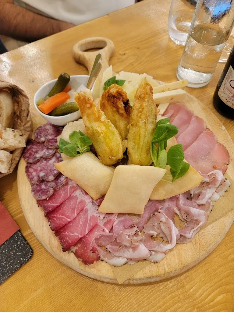 Antonella Dalla Muta_Solo sale e pepe il Locale_Galzignano_review