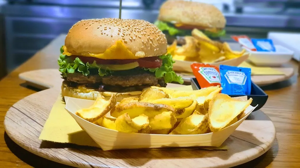 Bar Delfi restaurant in Fossalta di Piave