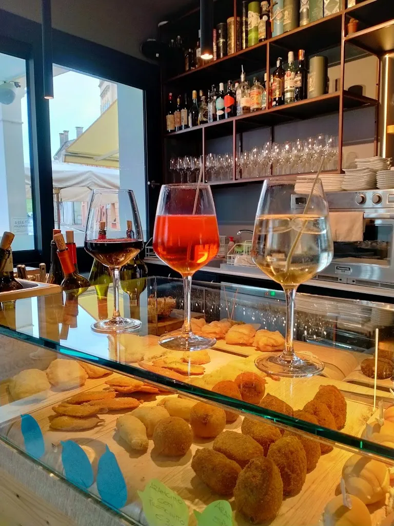 IN BOTTEGA Bistrò & Winebar restaurant in Fossalta di Piave