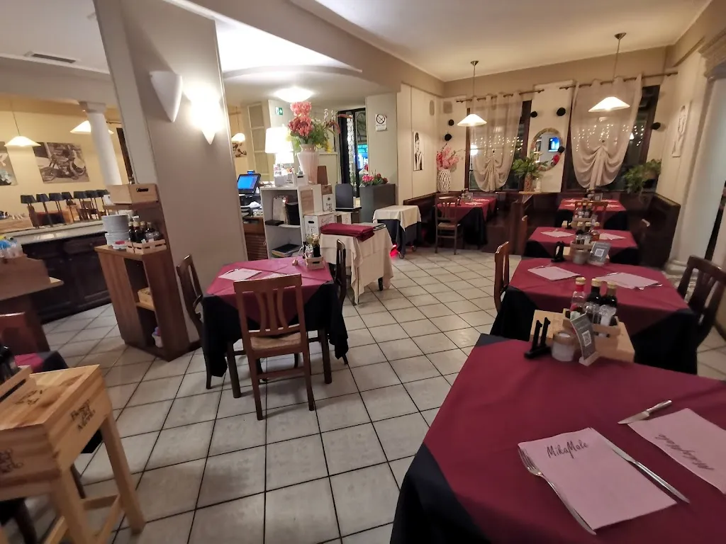 Ristorantino Pizzeria Mika Male_Fossalta di Piave_slider_image_1