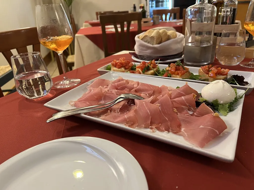 Ristorantino Pizzeria Mika Male_Fossalta di Piave_slider_image_2