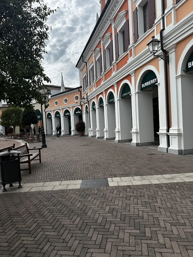 Sveto Rakovic_Designer Outlet Noventa di Piave_Fossalta di Piave_review