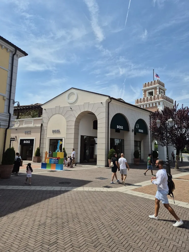 Cato René Hoff_Designer Outlet Noventa di Piave_Fossalta di Piave_review