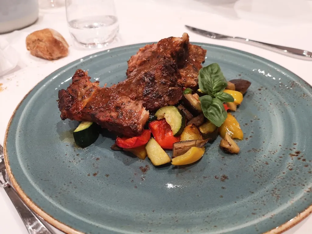 Menu_Grey Wine & Grill Restaurant_Gambellara_image_9