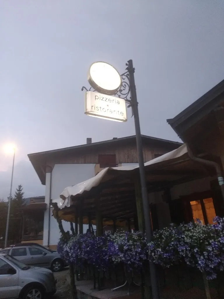 Elisa Pugliese_Pizzeria Ristorante Capanna Bianca_Gallio_review