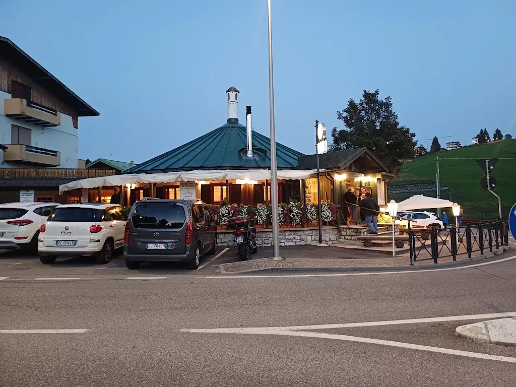 Cogito Ergo Sum_Pizzeria Ristorante Capanna Bianca_Gallio_review