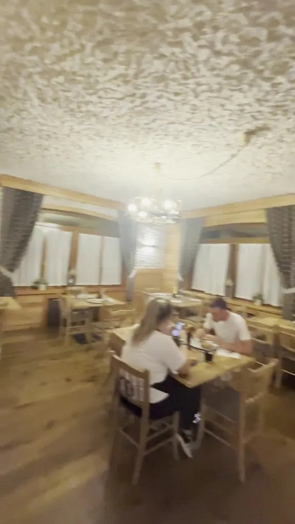 Arianna Pratesi_Pizzeria All'Alpino Gallio_Gallio_review