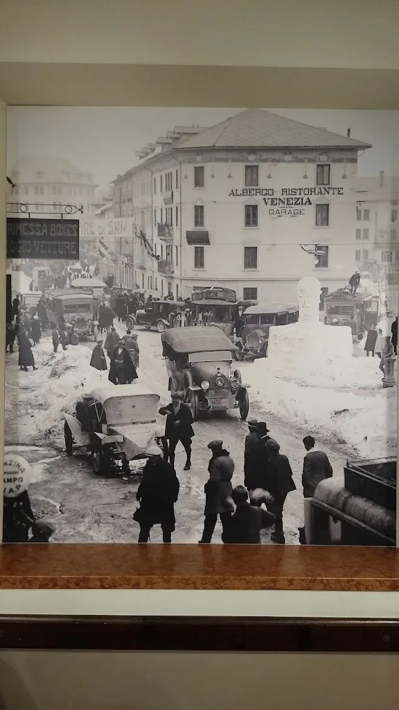 Leo Benetti-Longhini_La Locanda_Gallio_review