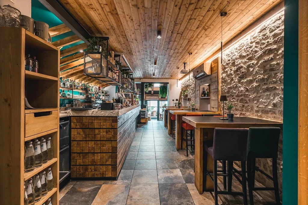 Montenapoleone Asiago restaurant in Gallio