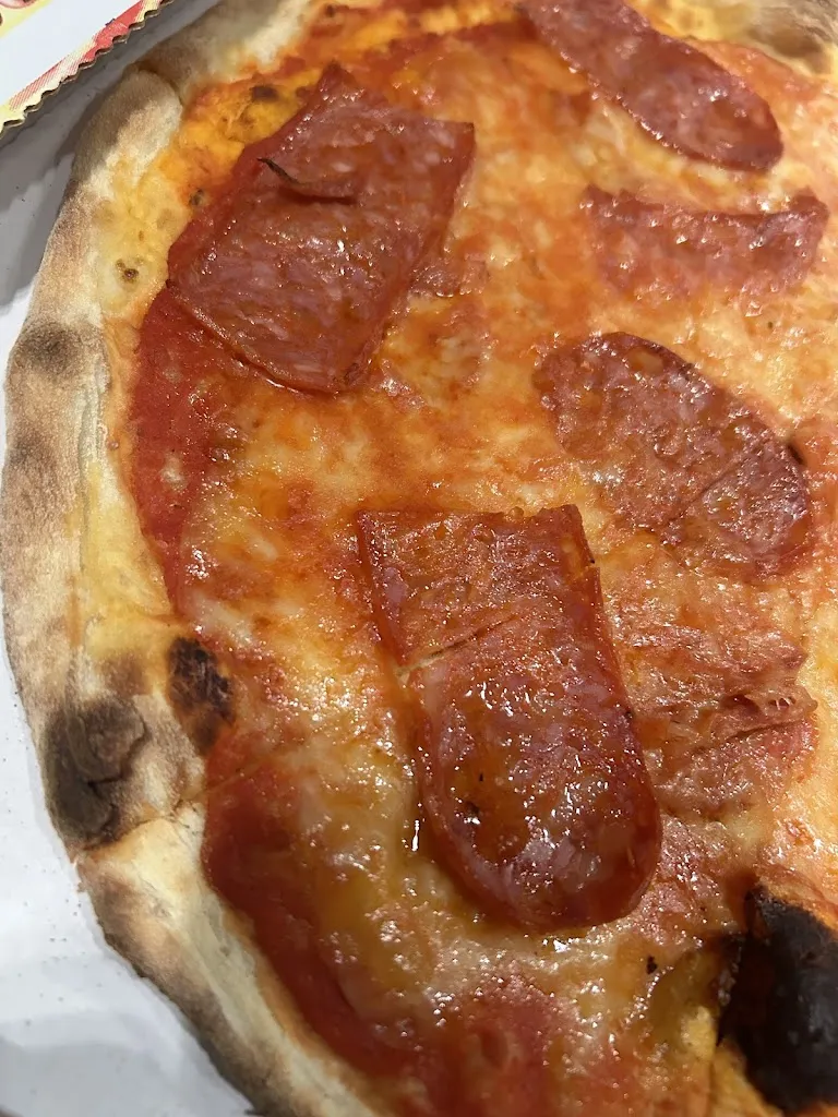 Ákos Szilágyi_Pizzeria Al Portico_Giavera del Montello_review