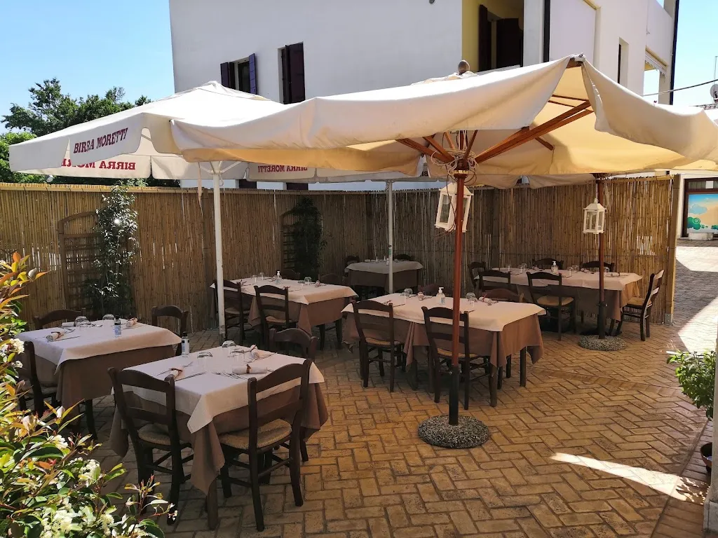 Ristorante L'Antico Convento restaurant in Giavera del Montello