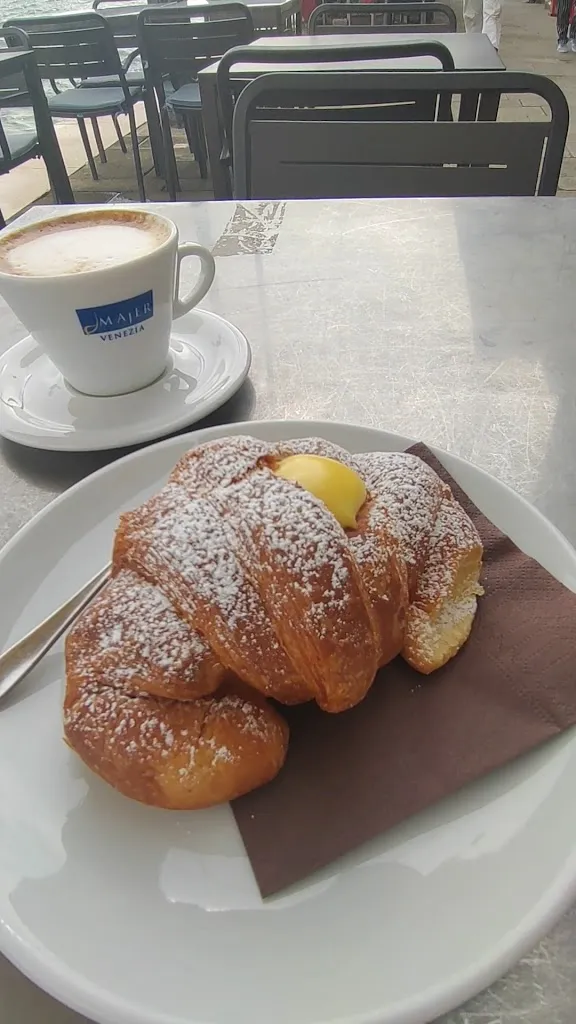 MAJER Giudecca_Giudecca_slider_image_2