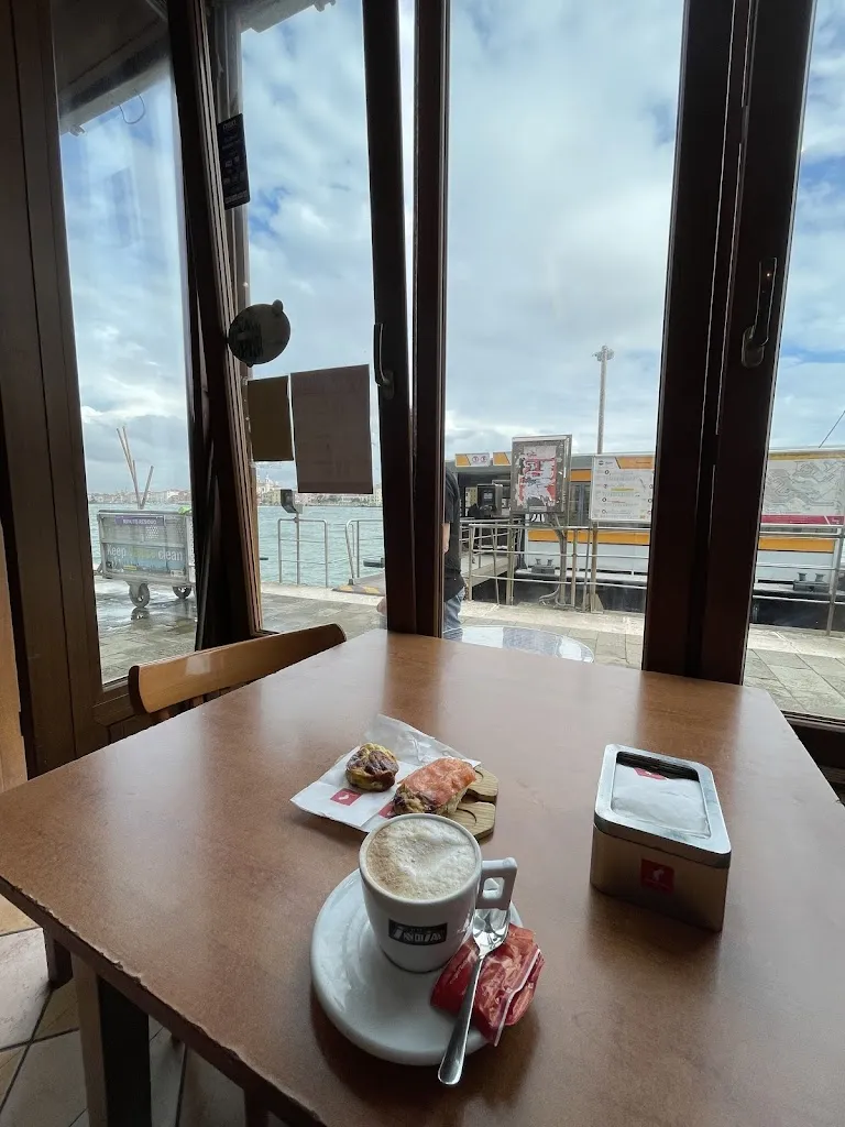 Bella von Dez_Al Pontil Dea Giudecca_Giudecca_review