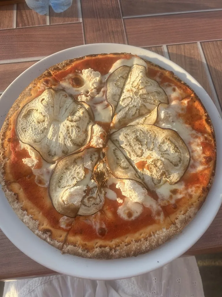 Clara Miles_La Foca_Giudecca_review