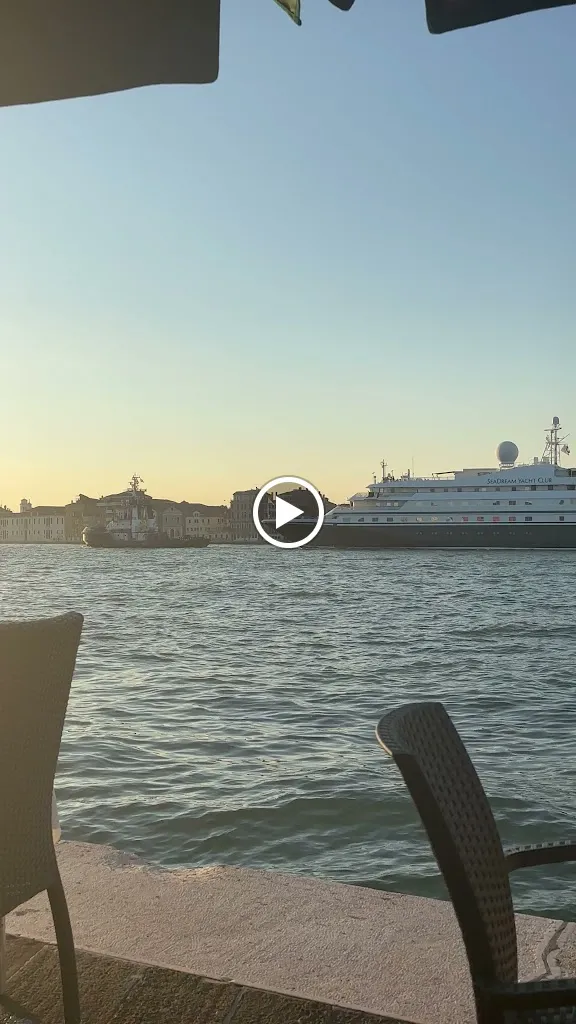 Riva93 Bar & Bistrot_Giudecca_slider_image_2