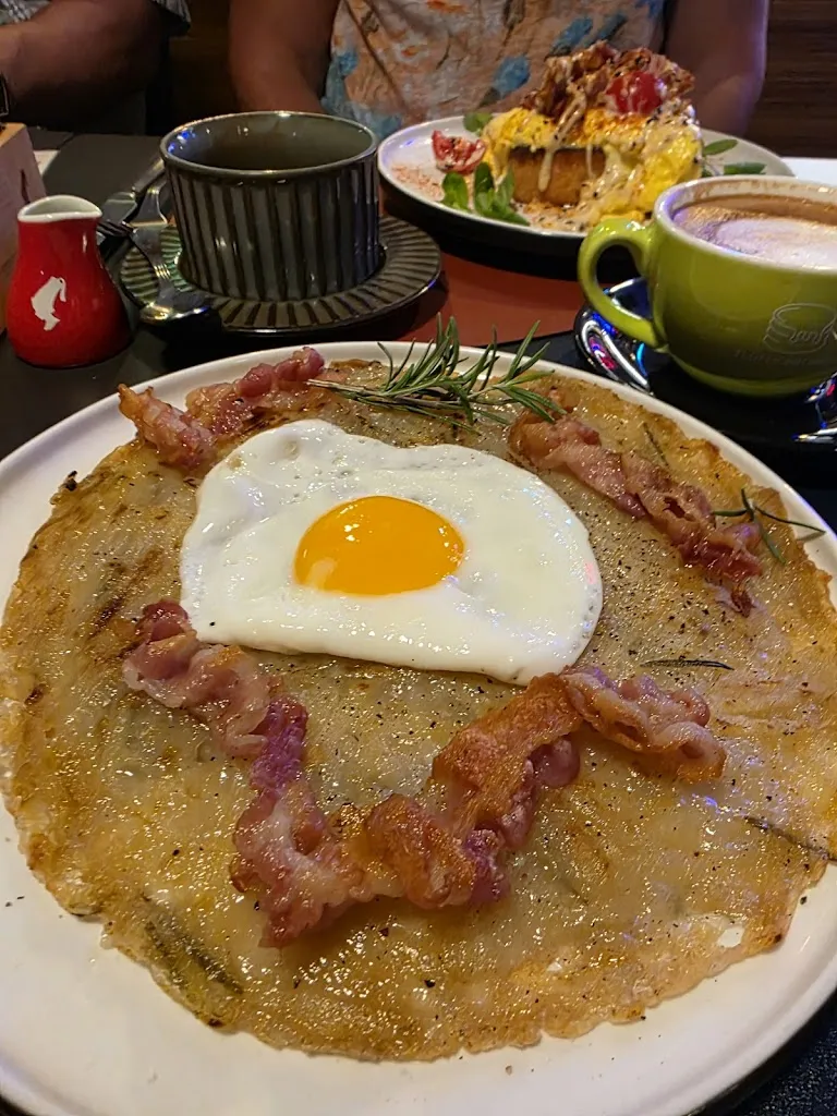 Micheal Ostoforoff_FLUFFY BRUNCH_Giudecca_review