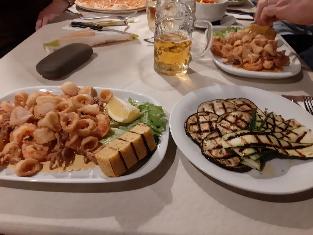 Menu_Pizzeria Ristorante Centro Del Mondo_Giavenale_image_7