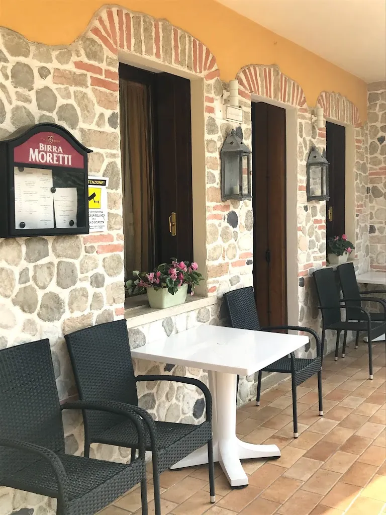 Trattoria dall'Amelia_Giavenale_slider_image_1