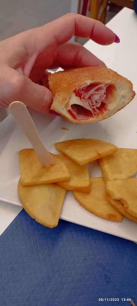 Romina Luana Spigolon_Scialai bar pasticceria,rosticceria siciliana_Giavenale_review