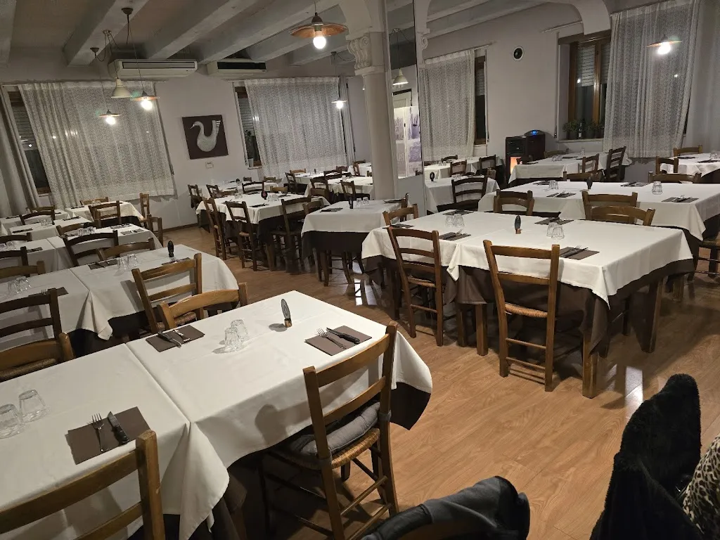 Trattoria Vecchio Vinile_Giavenale_slider_image_1