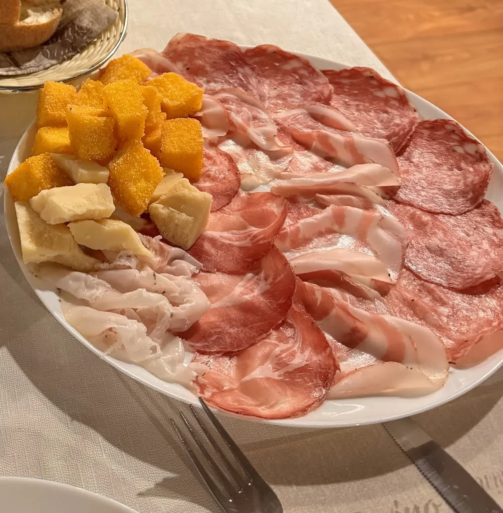 Trattoria Vecchio Vinile_Giavenale_slider_image_2