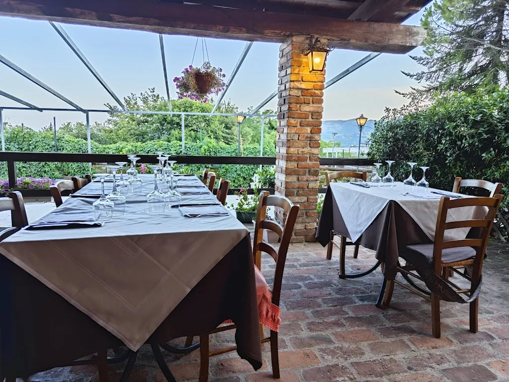 Trattoria Al Vento restaurant in Giavenale