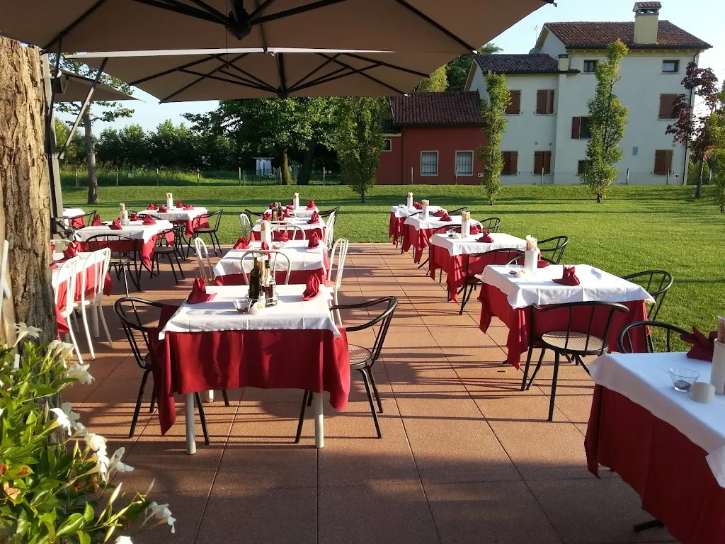 Ristorante Pizzeria Le Cupole restaurant in Grumolo delle Abbadesse