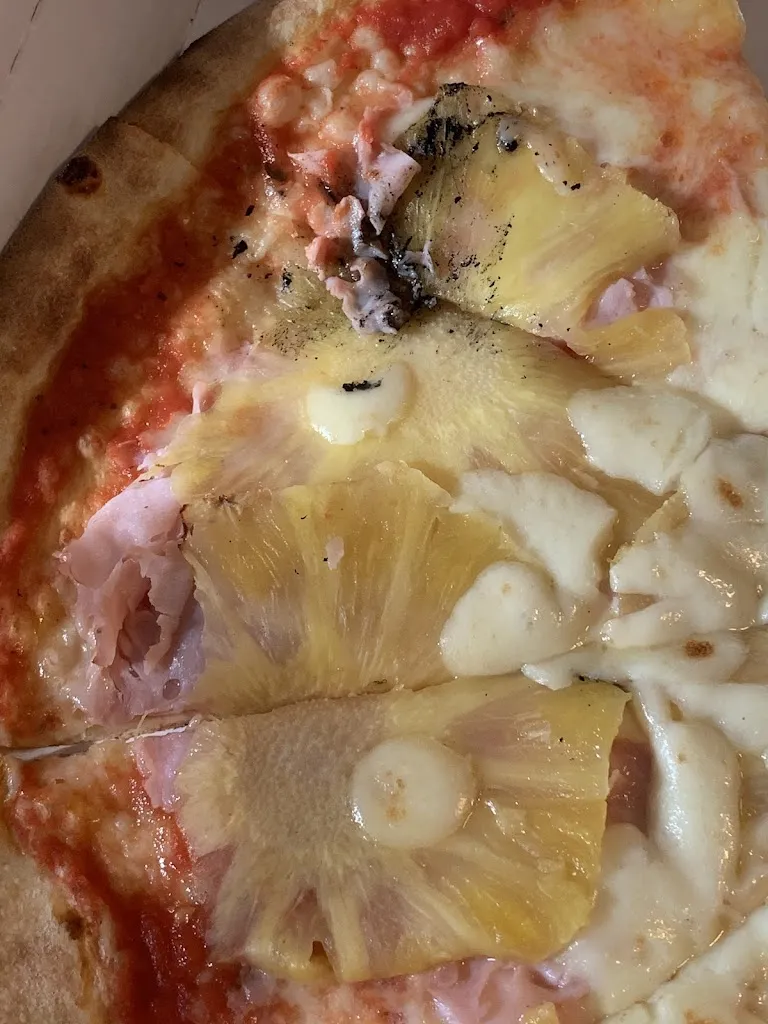 F B_Pizzeria D'Asporto Snoopy Di D'Angelo Luigi_Grumolo delle Abbadesse_review