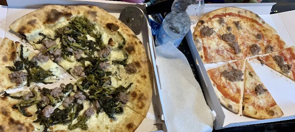 Paula Barbour_Pizzeria D'Asporto Snoopy Di D'Angelo Luigi_Grumolo delle Abbadesse_review