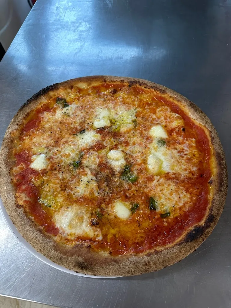 Pizzeria D'Asporto Snoopy Di D'Angelo Luigi_Grumolo delle Abbadesse_slider_image_3