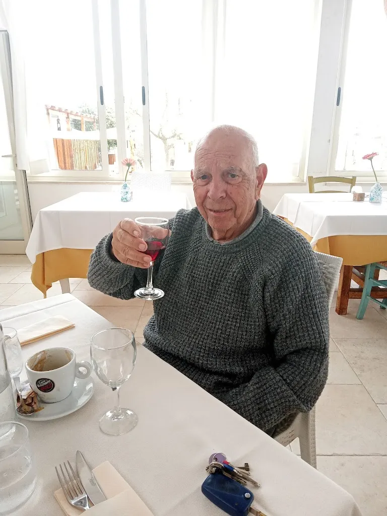 Linda Harrower_Solaris Torre Lapillo | Ristorante - Pizzeria - Bar - Guest House_Porto Cesareo_review