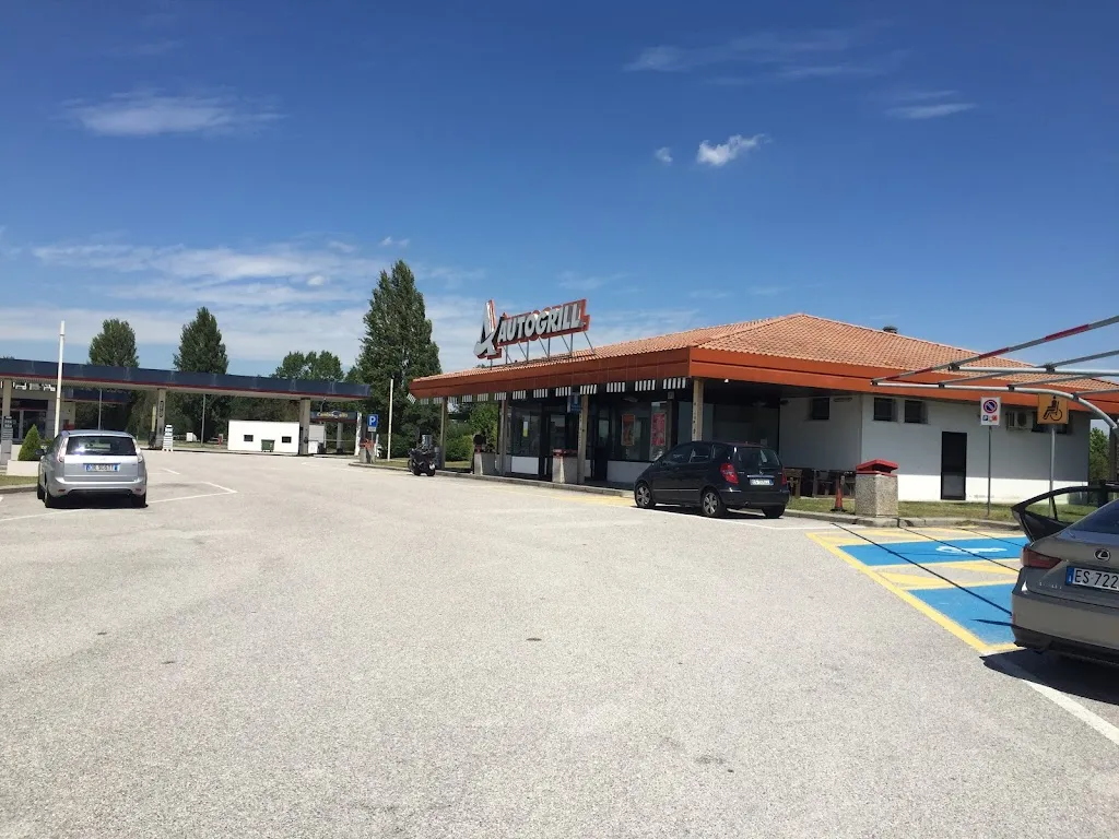 Chios Apostolos_Fast Eat Gruaro Est_Gruaro_review