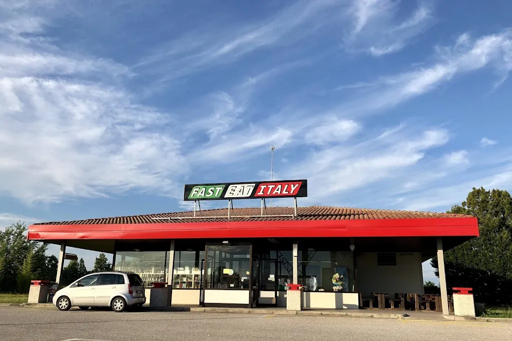 Fast Eat Gruaro Est restaurant in Gruaro