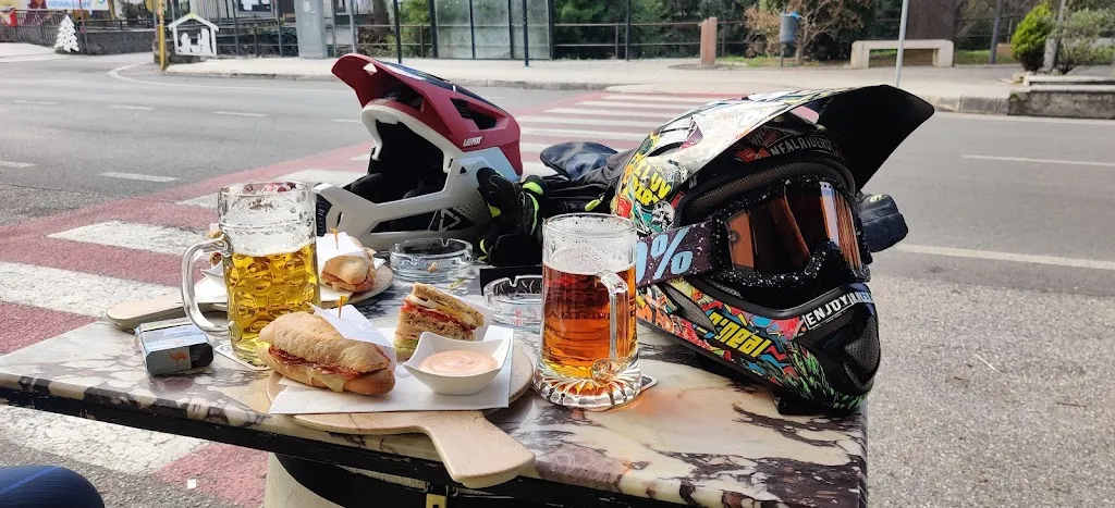 alberto ziggiotto_Bar Mr Willy Cafe'_Grezzana_review